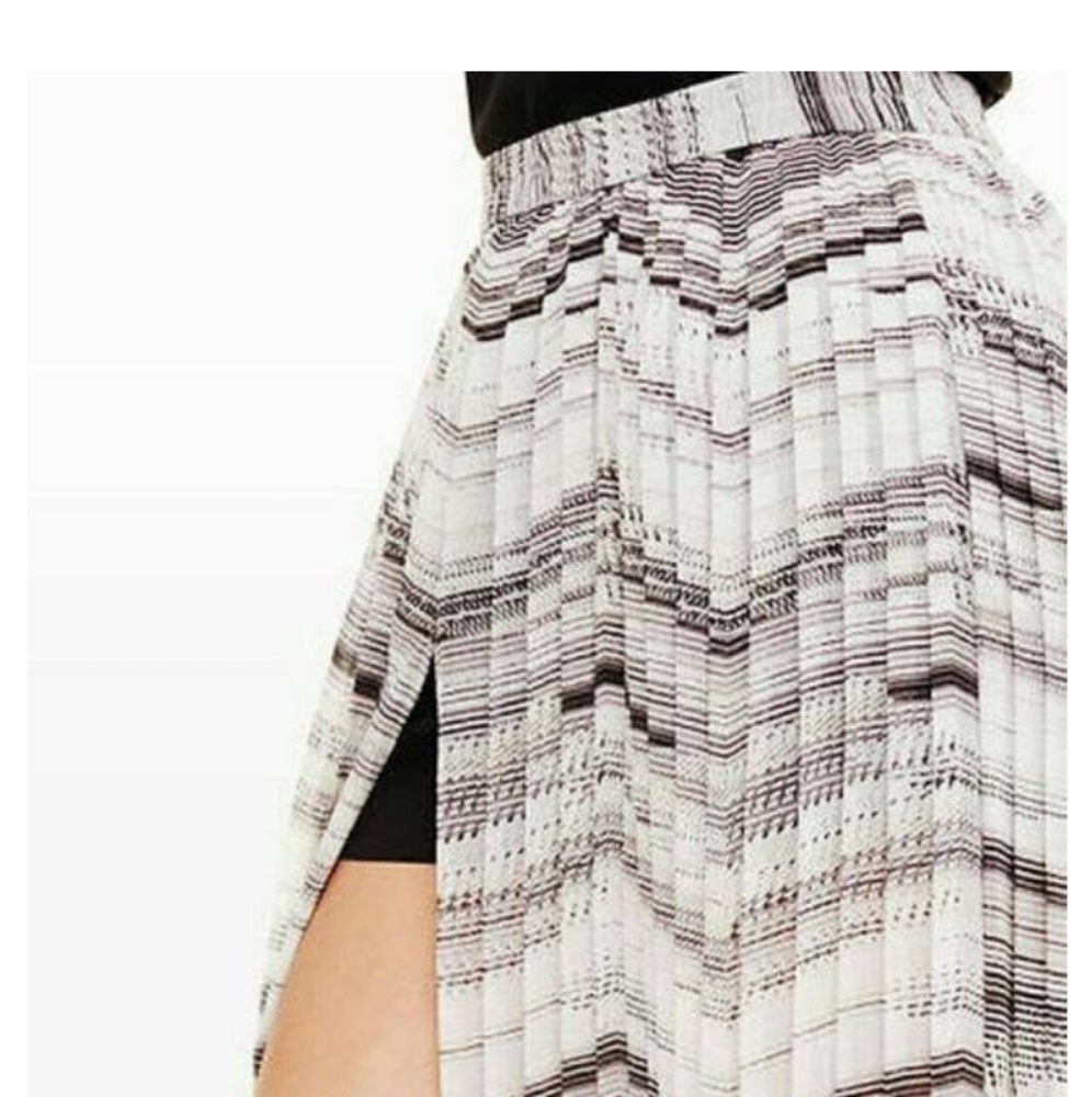 CLUB MONACO "Birta" Skirt/Skort